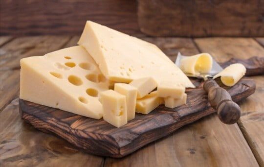 Puoi congelare il formaggio svizzero? Guida facile per congelare il formaggio svizzero