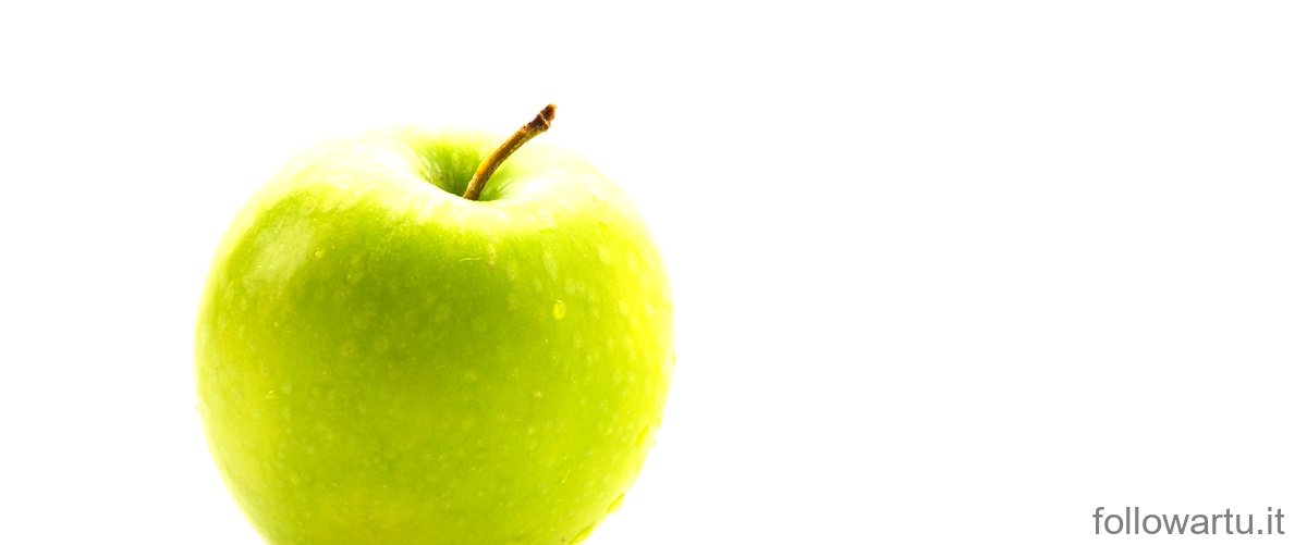 Le mele Granny Smith sono di colore verde brillante con una polpa croccante e succosa.