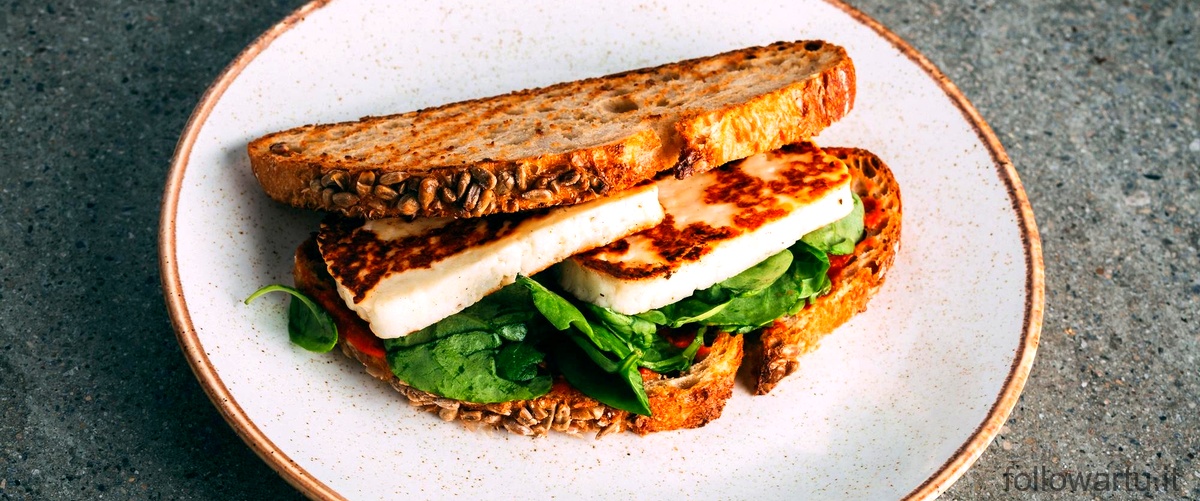 Torta sandwich: un'idea originale per un pranzo sfizioso